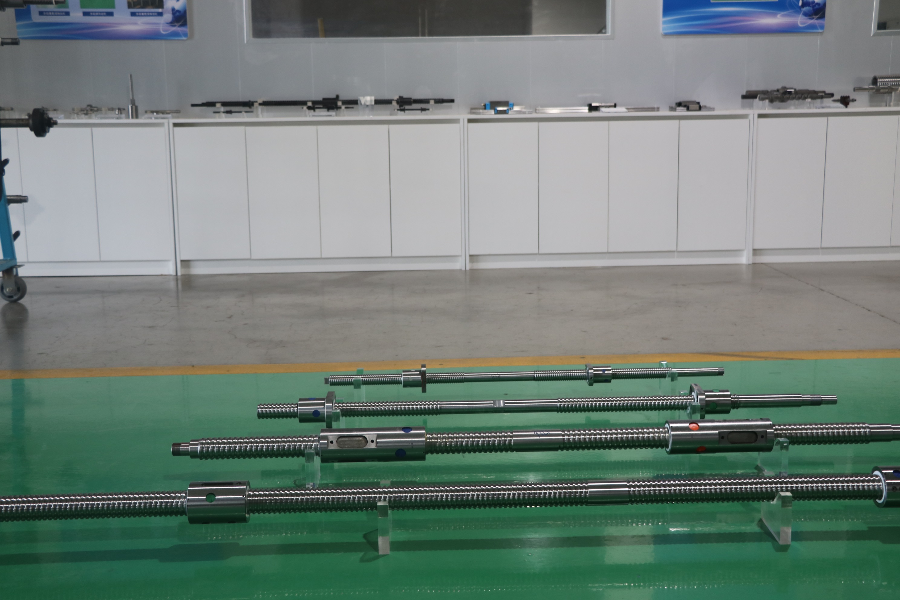 輪胎設備左右旋絲杠配件